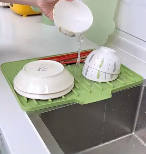 💥 Salva piano di lavoro in silicone no-spill - Tappetino termoresistente e antiscivolo per asciugare senza sgocciolare💥