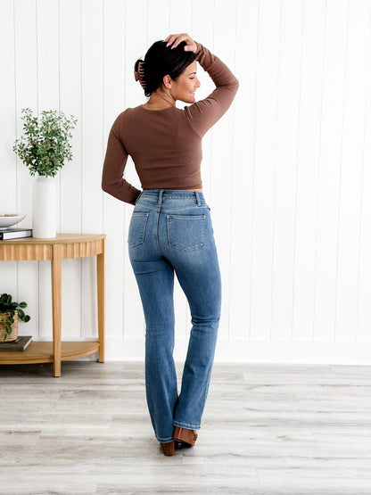 🍂Calça jeans bootcut com controle de barriga, o Santo Graal👖