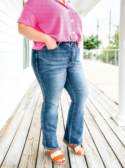 🍂Calça jeans bootcut com controle de barriga, o Santo Graal👖