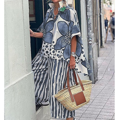 Completo da donna a due pezzi: top stampato e pantaloni abbinati.