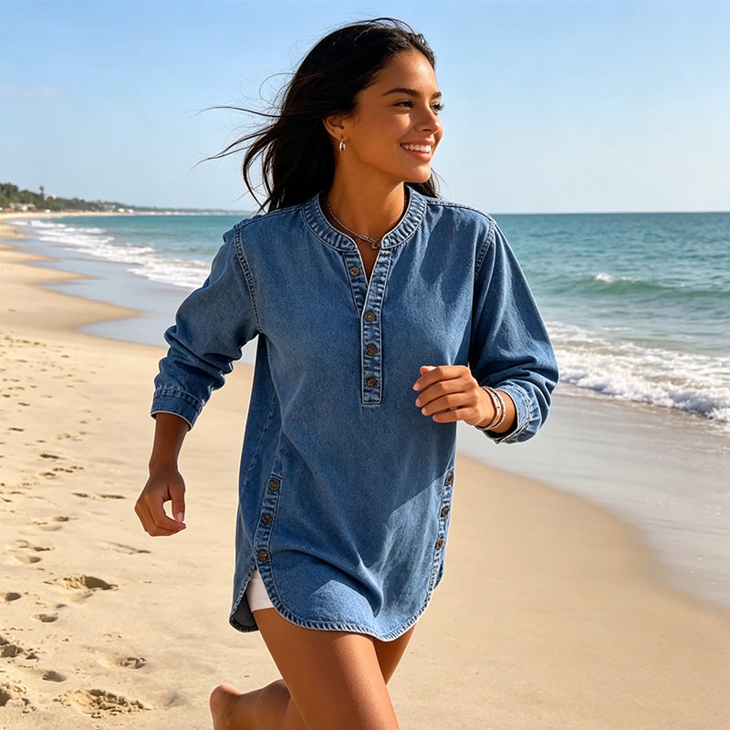 Camicia in denim dal taglio ampio con scollo a V da donna
