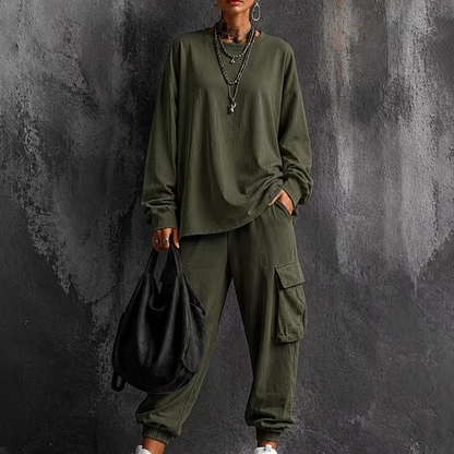 Conjunto de blusa gola careta casual e calça cargo para mulheres